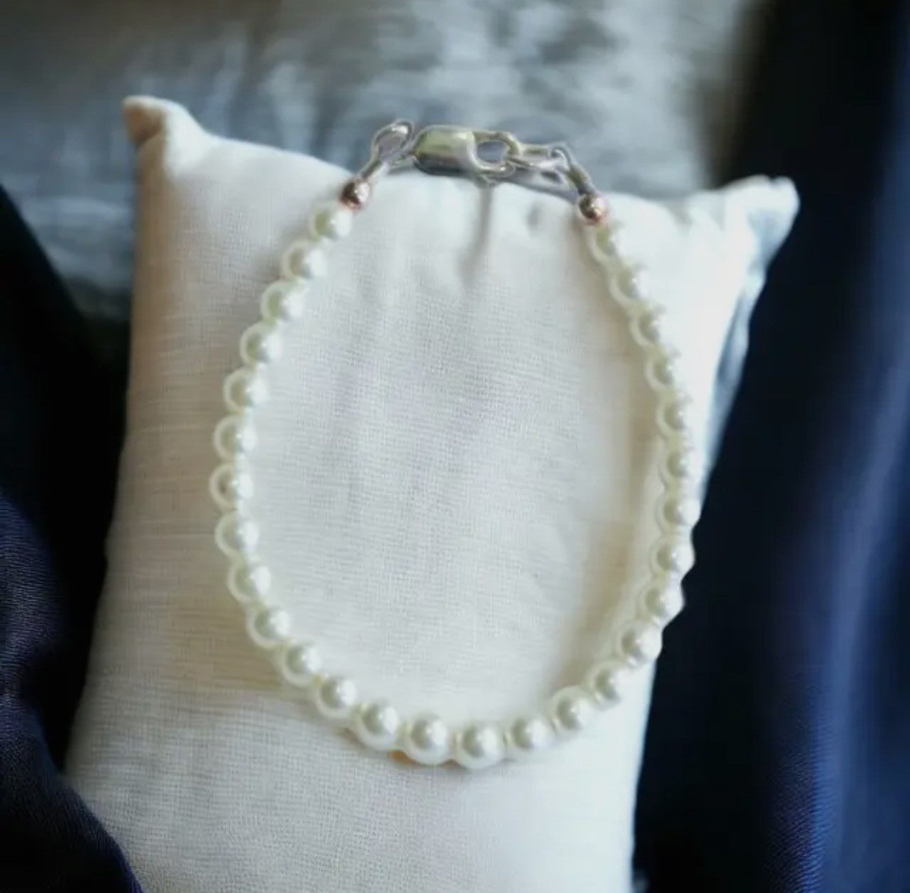 Classic Pearl whit Baby Bracelet Size 4 Newborn